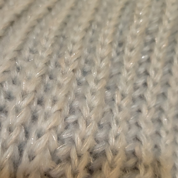 Shimmery blue scarf with faux fur puffs - Picture 2 of 2